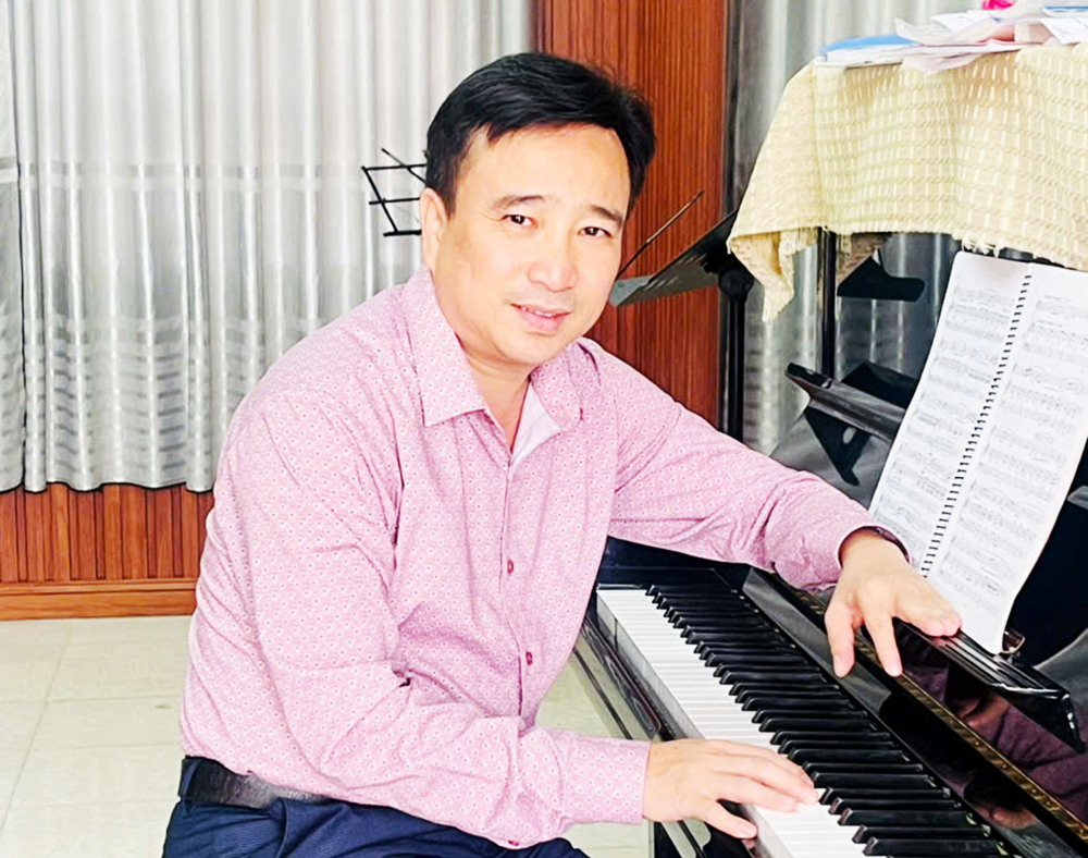 Nhạc sĩ Nguyễn Văn Huy.