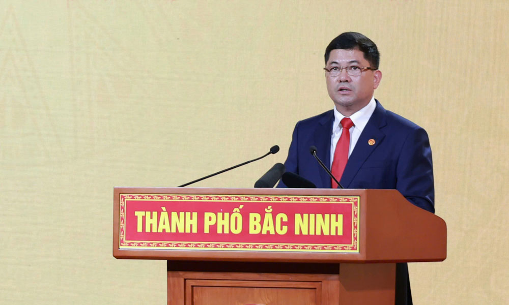 Đồng chí Nguyễn Hồng Thái, Ủy viên Trung ương Đảng, Bí thư Tỉnh ủy Bắc Ninh phát biểu tại buổi Lễ.